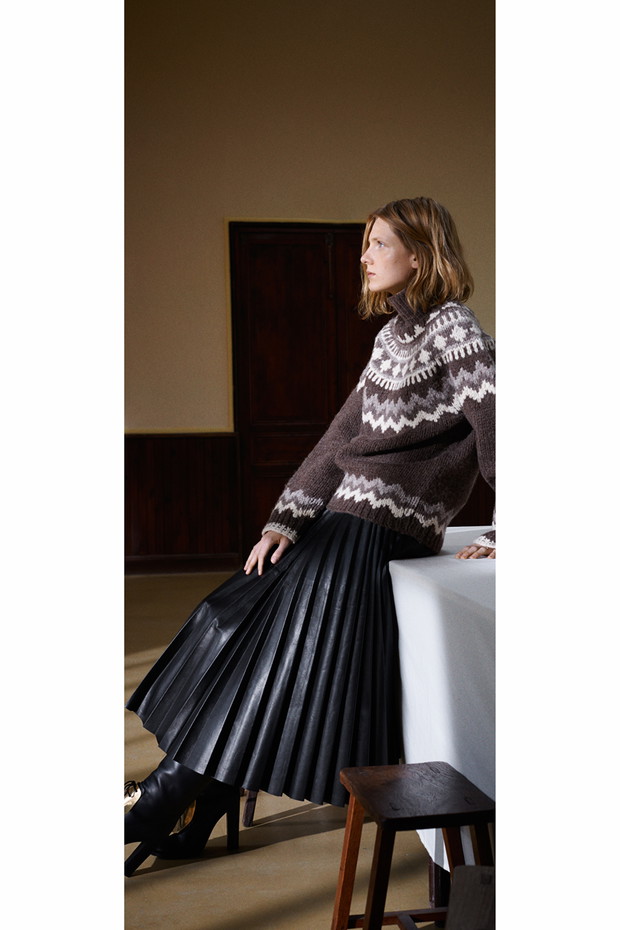 Magdalena Jasek i Maria Loks w Céline Pre-Fall 2013