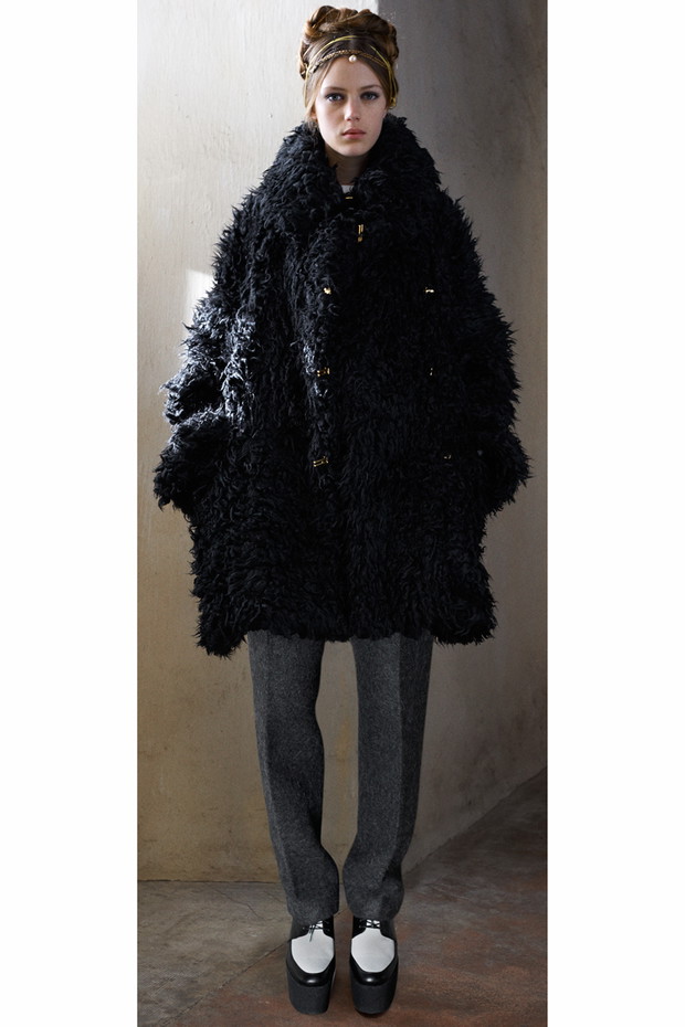 Magdalena Jasek i Maria Loks w Céline Pre-Fall 2013