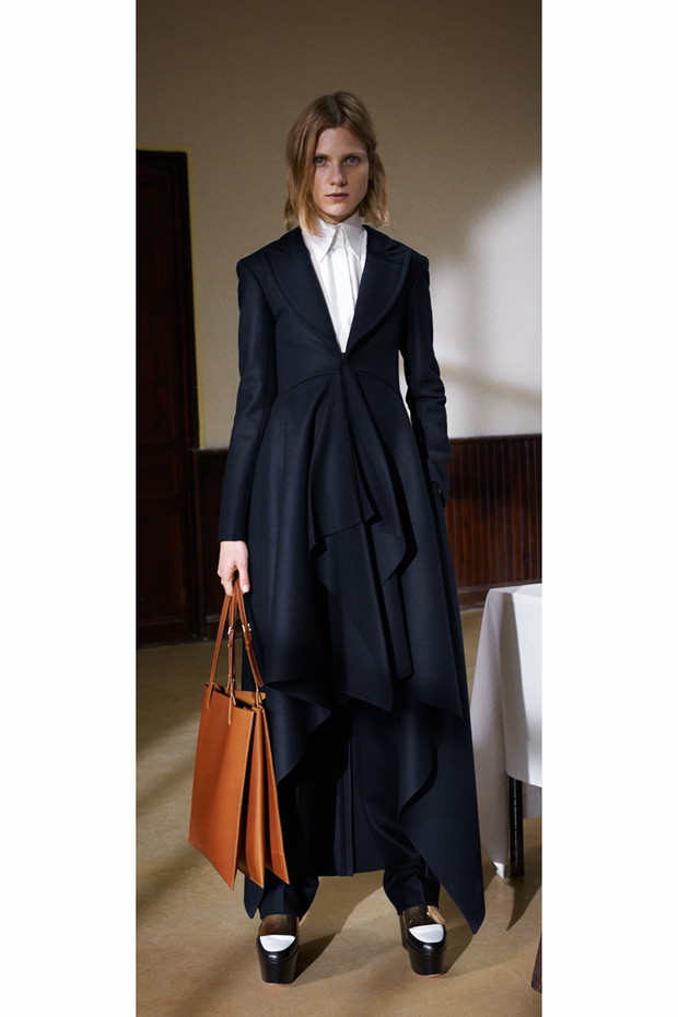Magdalena Jasek i Maria Loks w Céline Pre-Fall 2013