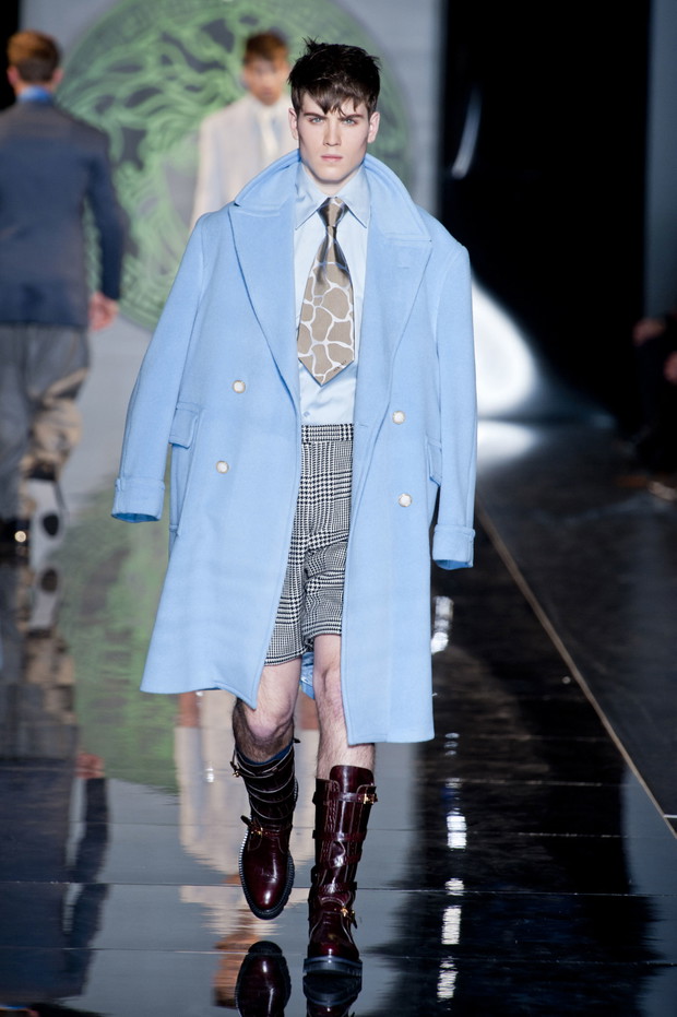 Pokazy mody męskiej: Burberry, Versace, Dolce & Gabbana...