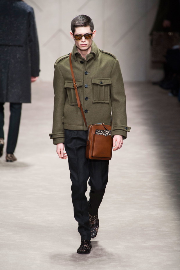 Pokazy mody męskiej: Burberry, Versace, Dolce & Gabbana...