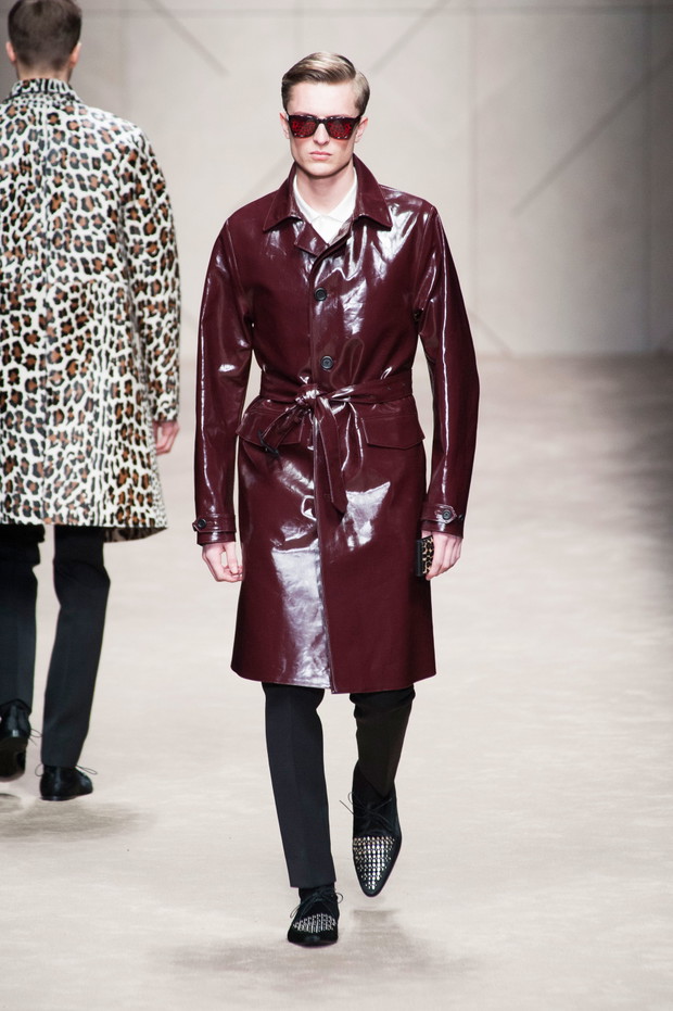 Pokazy mody męskiej: Burberry, Versace, Dolce & Gabbana...