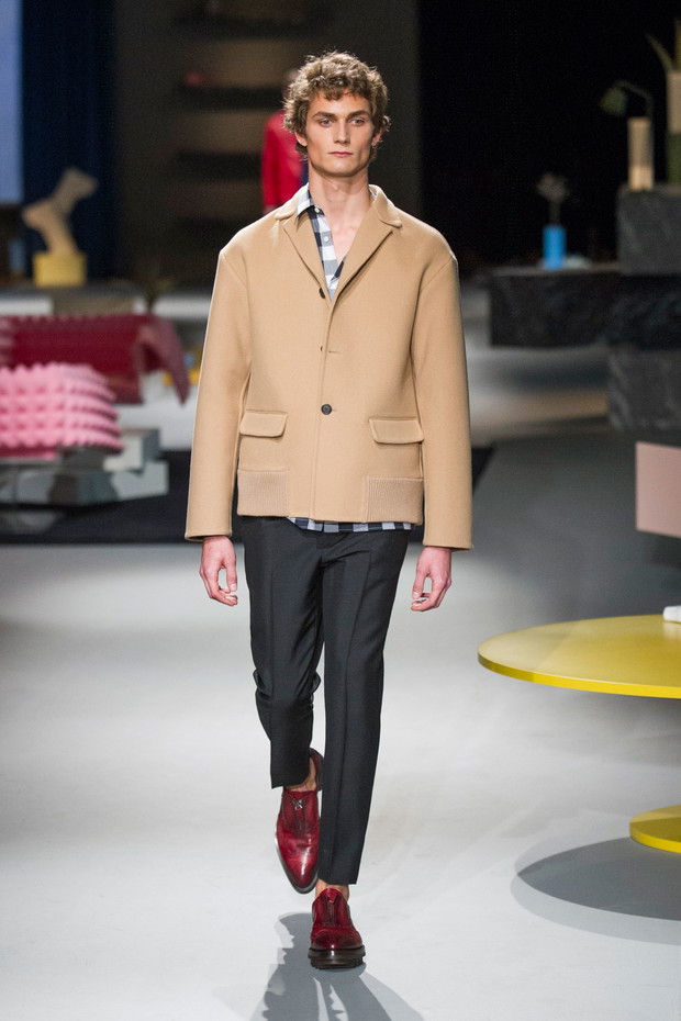 Prada jesień-zima 2013/2014 - pokaz męskiej kolekcji