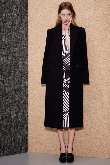 Prezentacja kolekcji Stella McCartney Pre-Fall 2013