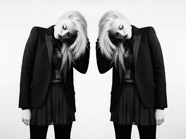 Sky Ferreira w lookbooku Saint Laurent Paris