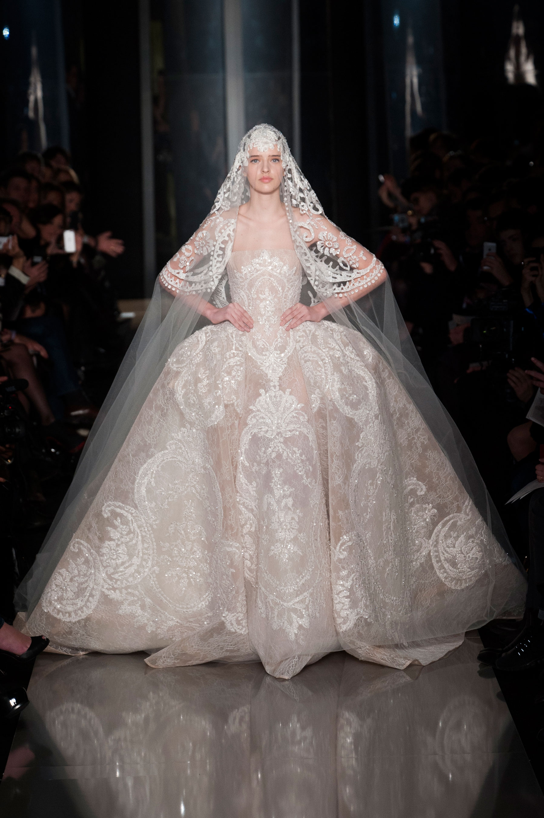Suknie ślubne: inspiracje z haute couture