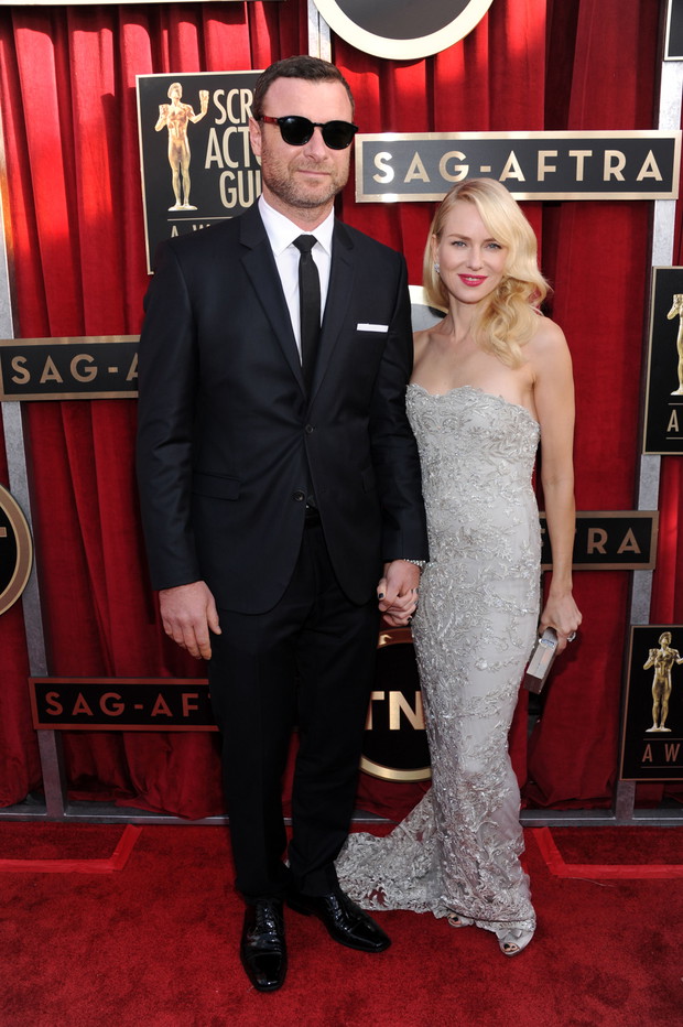 Naomi Watts z mężem Lievem Schreiberem, SAG Awards 2013, fot. WireImage/mat. prasowe SAG