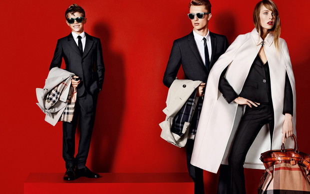 Kampania Burberry z Romeo Beckhamem WSZYSTKIE ZDJĘCIA