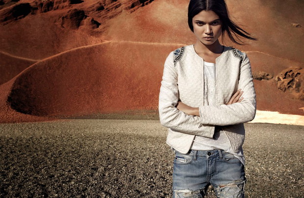 Kampania Pull&Bear wiosna lato 2013, fot. facebook.com/pullandbear