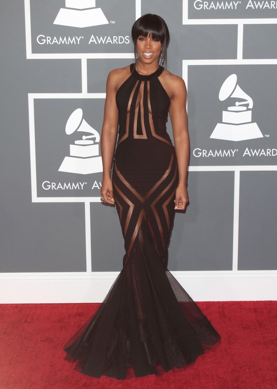 Kelly Rowland w sukni Georges Chakra na rozdaniu nagród Grammy 2013, fot. East News