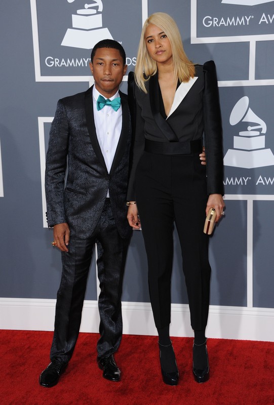 Pharrell Williams i Helen Lasichanh na rozdaniu nagród Grammy 2013, fot. East News