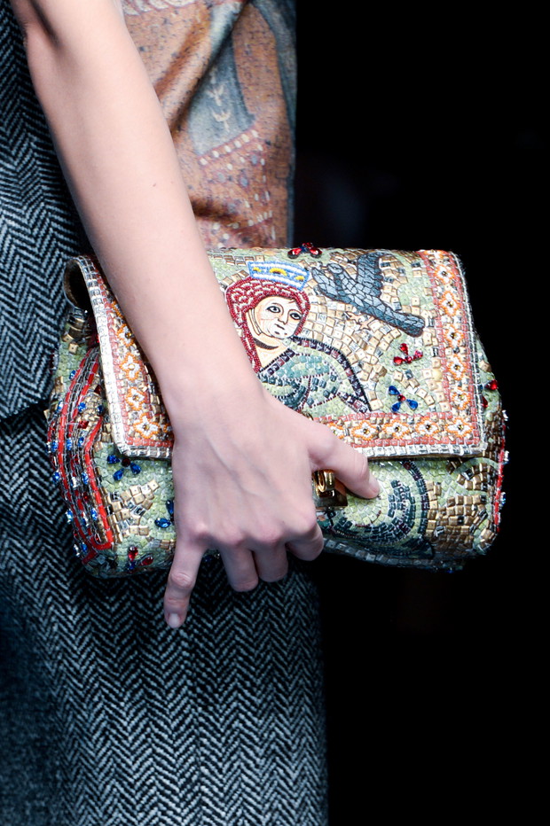 Buty, torebki i biżuteria z pokazu Dolce & Gabbana FW 13