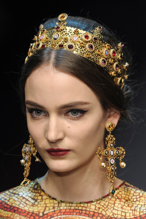 Buty, torebki i biżuteria z pokazu Dolce & Gabbana FW 13