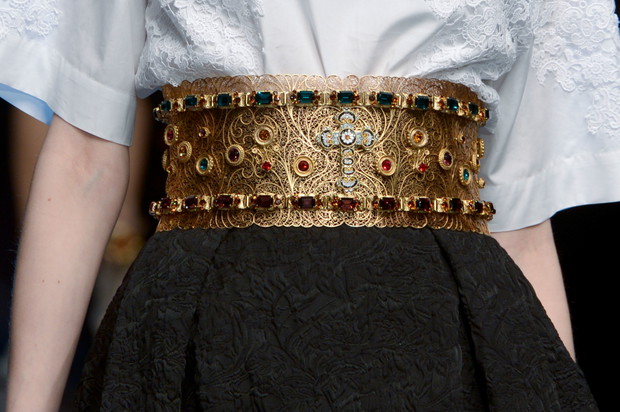 Buty, torebki i biżuteria z pokazu Dolce & Gabbana FW 13