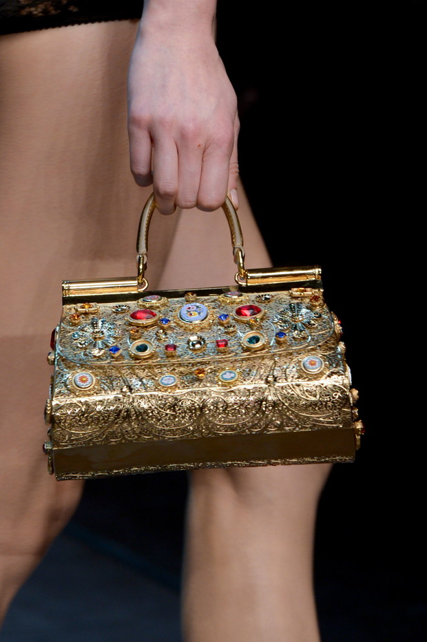 Buty, torebki i biżuteria z pokazu Dolce & Gabbana FW 13