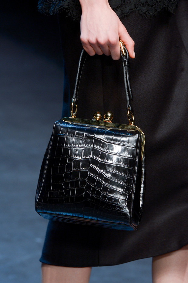 Buty, torebki i biżuteria z pokazu Dolce & Gabbana FW 13