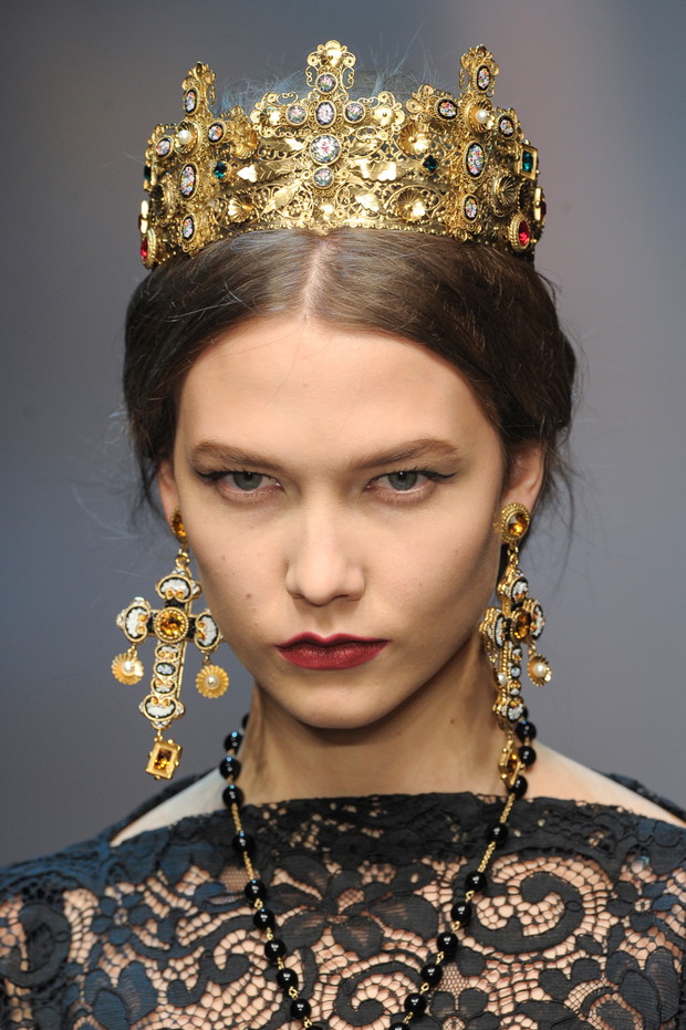 Buty, torebki i biżuteria z pokazu Dolce & Gabbana FW 13
