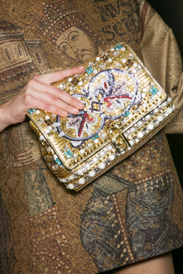 Buty, torebki i biżuteria z pokazu Dolce & Gabbana FW 13