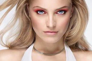 Ania Jagodzińska w reklamie kosmetyków AQ MW