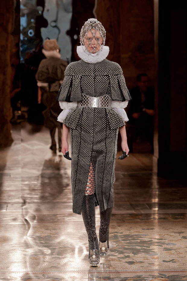 Alexander McQueen jesień-zima 2013/2014