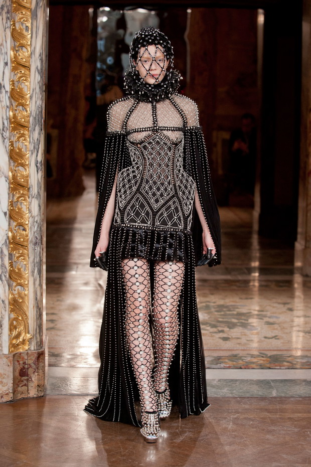 Alexander McQueen jesień-zima 2013/2014