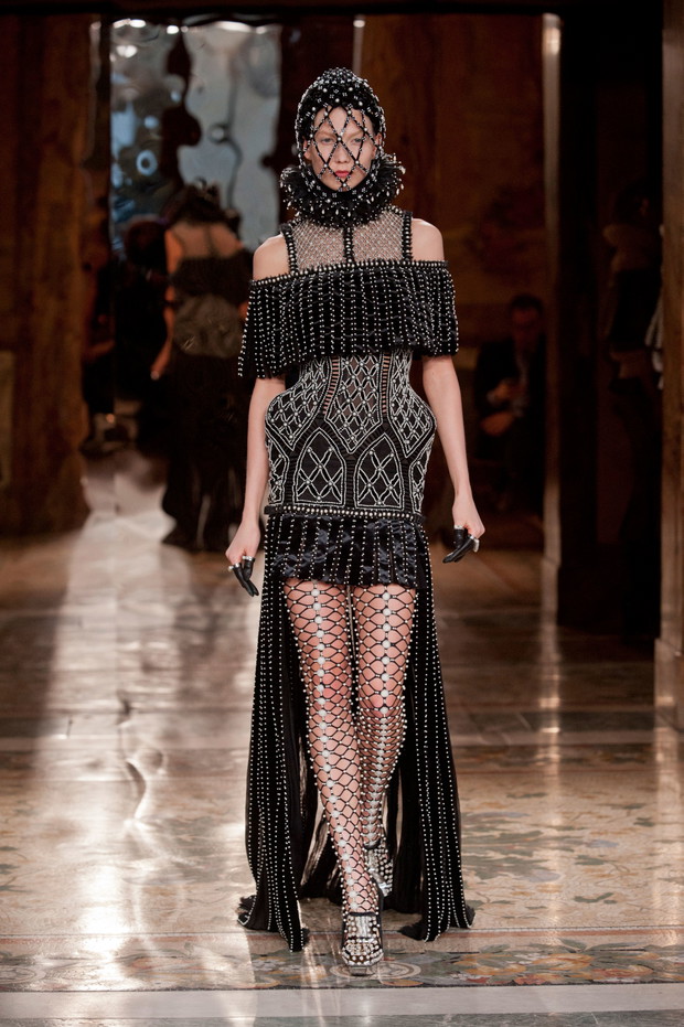 Alexander McQueen jesień-zima 2013/2014