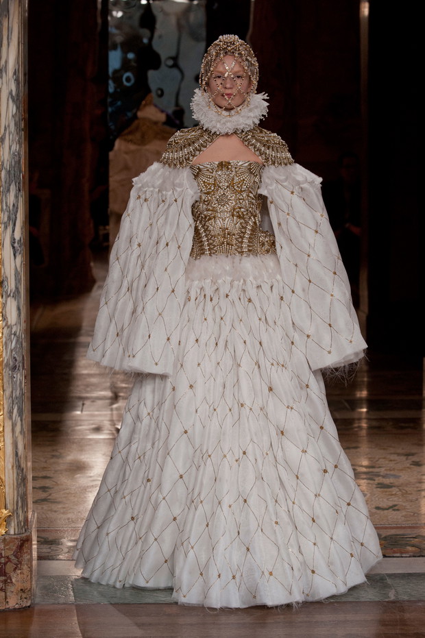 Alexander McQueen jesień-zima 2013/2014