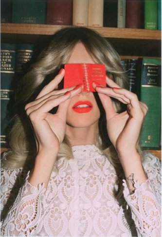Anja Rubik w Self Service Magazine wiosna-lato 2013