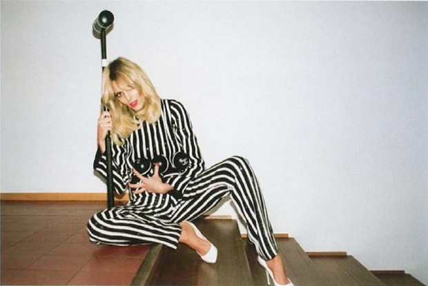Anja Rubik w Self Service Magazine wiosna-lato 2013