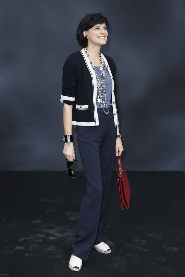 Gwiazdy na Paris Fashion Week: Inès de la Fressange na pokazie Chanel, fot. serwis prasowy