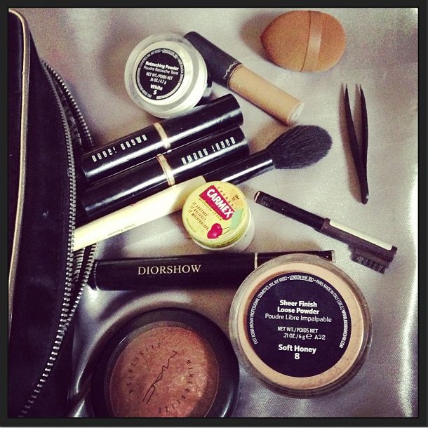 Gwiazdy na Twitterze: Jourdan Dunn moje kosmetyki do makijażu - Bobby Brown, MAC, Dior, Rimmel, Carmex, fot. twitter