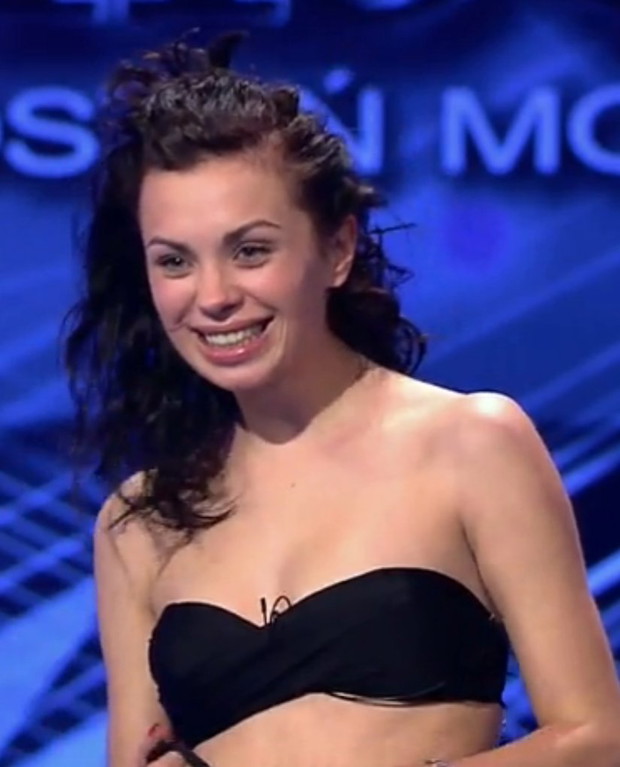 Top Model 3: Anna Koryto, świetna figura i łzawe historie. Ania została zakwalifikowana, mimo sporej blizny na twarzy, fot. screen z playera topmodel.tvn.pl/