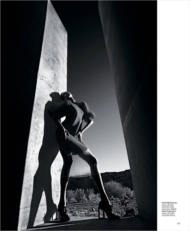 Anja Rubik w T Magazine New York Times Magazine, fot. Mario Sorrenti