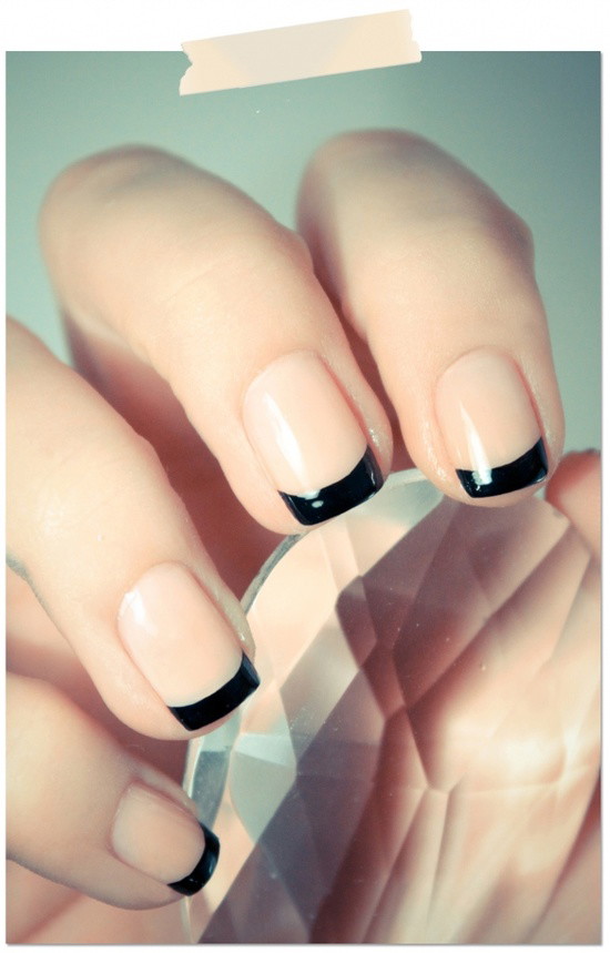 French manicure na wiosnę 2013