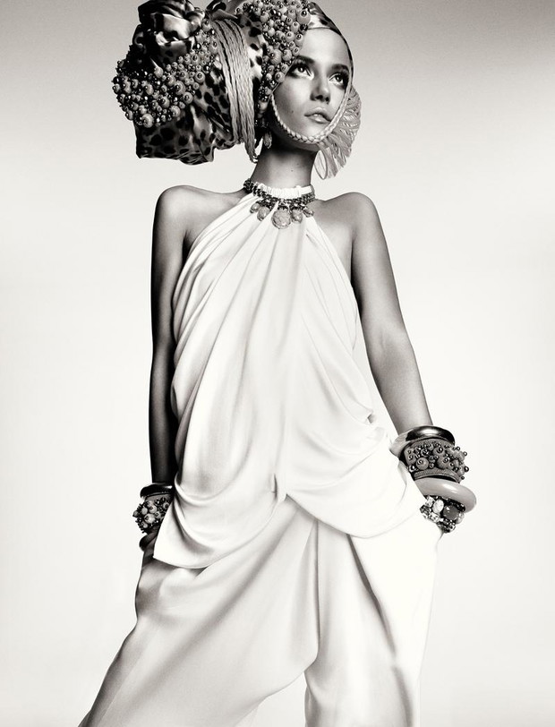 Kasia Struss w Numéro #142 (kwiecień 2013), fot. Greg Kadel
