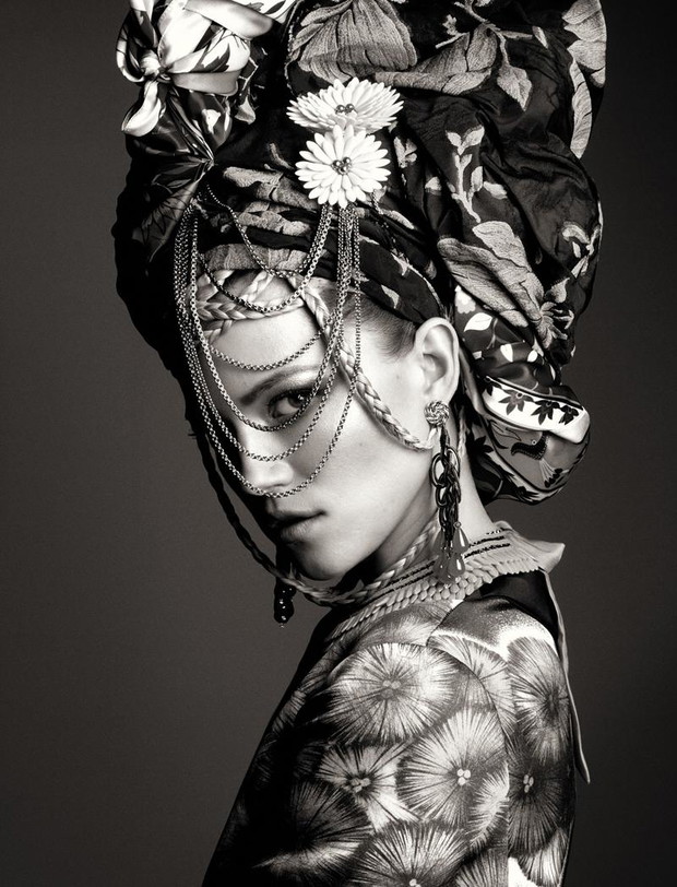 Kasia Struss w Numéro #142 (kwiecień 2013), fot. Greg Kadel