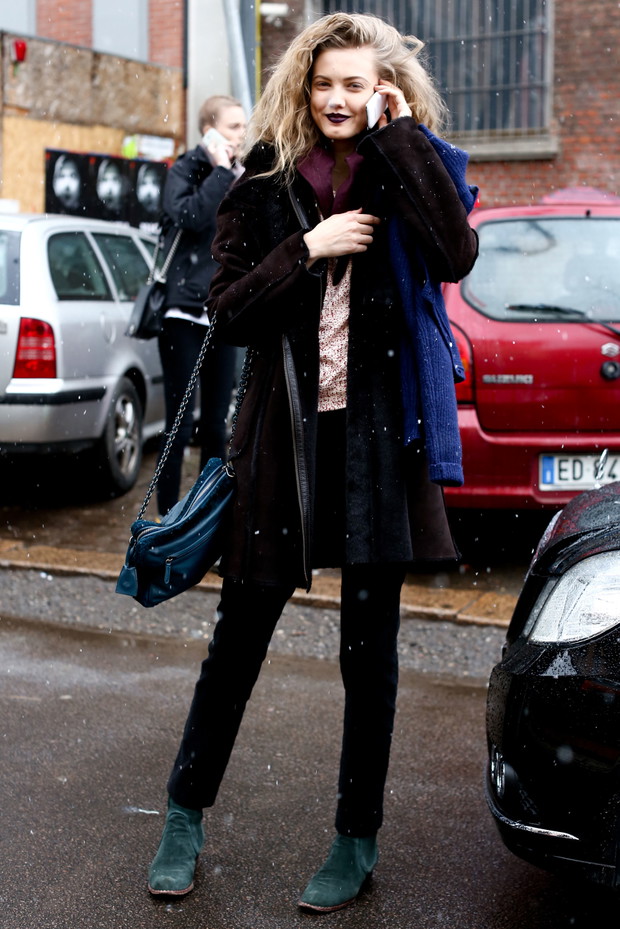 Street fashion: top modelki walczą z zimnem