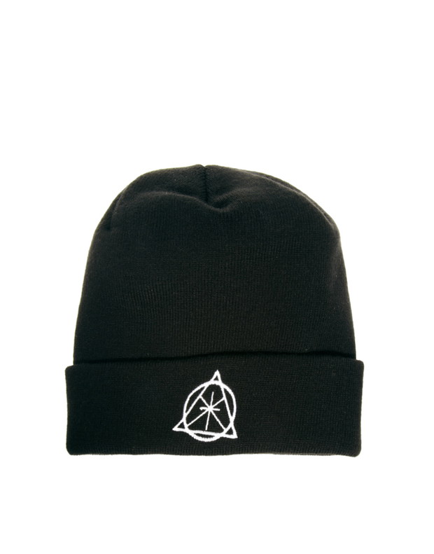 Czapki beanie: Asos, ok. 48 zł