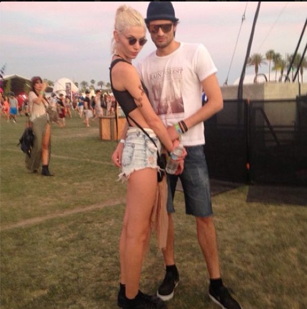 Gwiazdy na Twitterze, Coachella: Aleine Weber #nofilter #semfiltro #coachella #coachella2013 #yesterday @strapa #love #amor #loveyou