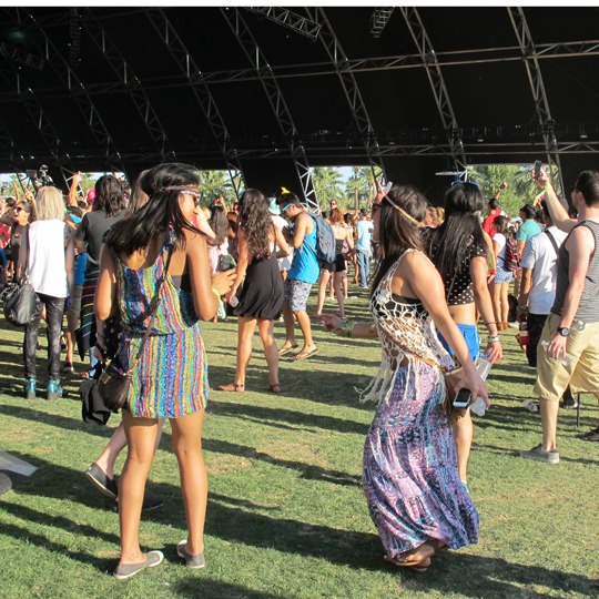 Street fashion: zdjęcia H&M z festiwalu Coachella