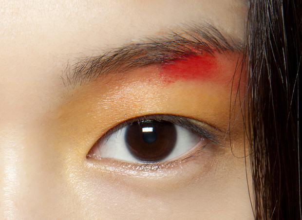 Trendy urodowe wiosna/lato 2013Peter Som, New York Fashion Week (fot. Imaxtree)