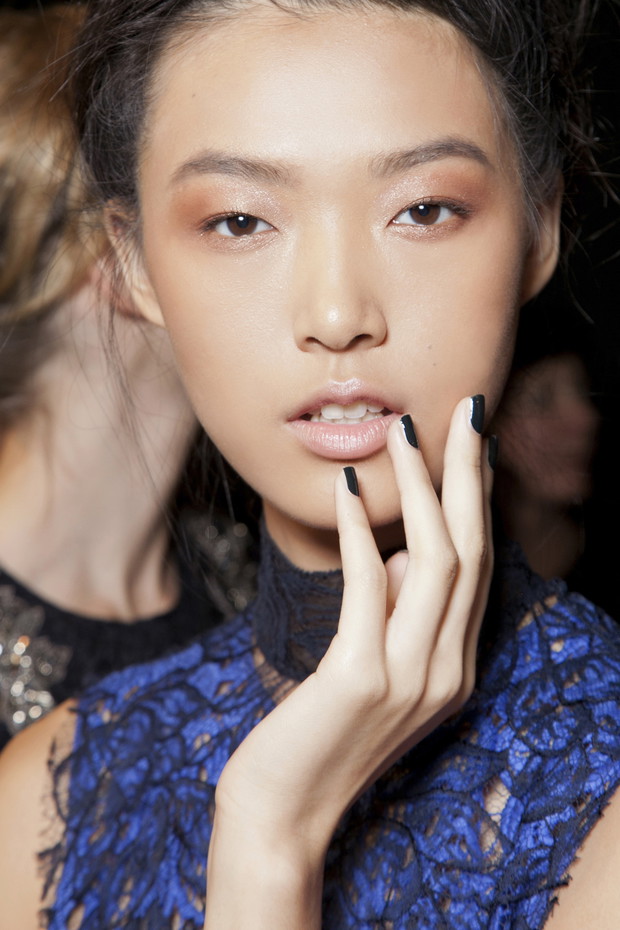 Trendy urodowe wiosna/lato 2013Vera Wang, New York Fashion Week (fot. Imaxtree)