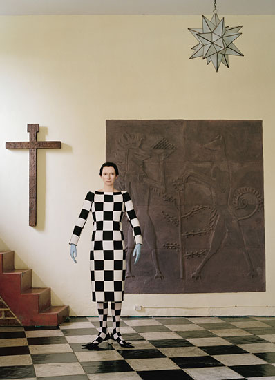 Tilda Swinton w surrealistycznej sesji dla magazynu W