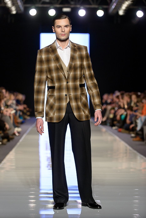 Fashion Week Poland: Monika Mrońska for Norman j-z 2013
