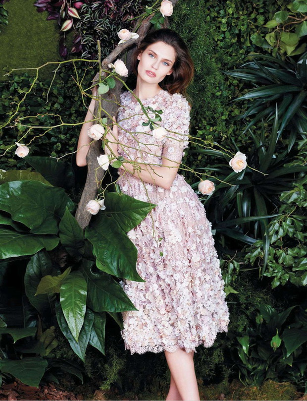 Bianca Balti w magazynie Amica maj 2013, fot. Giovanni Gastel