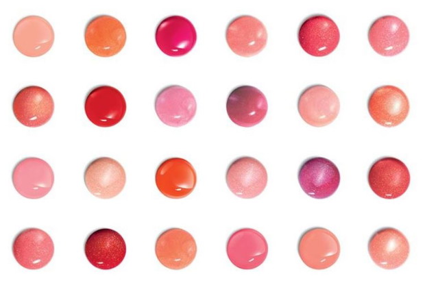 Dior w królestwie pasteli. Nowa kampania Addict Gloss