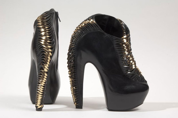 Botki z limitowanej kolekcji Iris Van Herpen dla United Nude, 2010 / fot. mat. prasowe FIT Museum