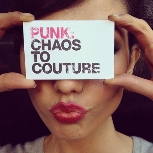 Gwiazdy na Twitterze, Met Ball 2013: Karlie Kloss, "Ready for tonight! #MetBall", fot. instagram