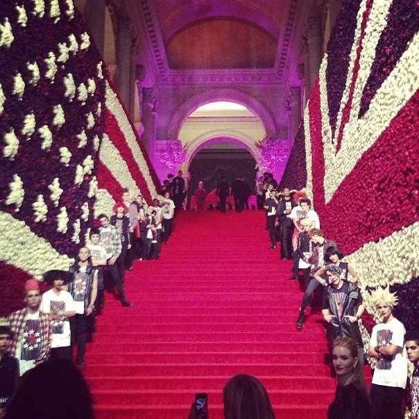 Gwiazdy na Twitterze, Met Ball 2013: Brooklyn Decker, fot. instagram