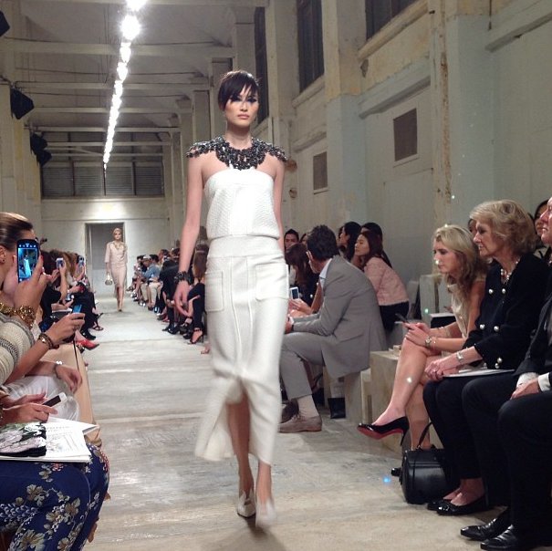 Chanel Cruise 2014 - komórkowe zdjęcia z wybiegu, fot. Instagram
